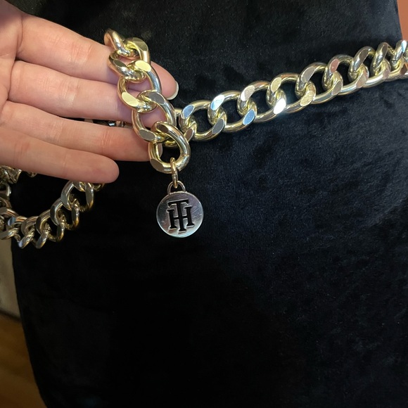 Tommy Hilfiger belly chain - Picture 3 of 3